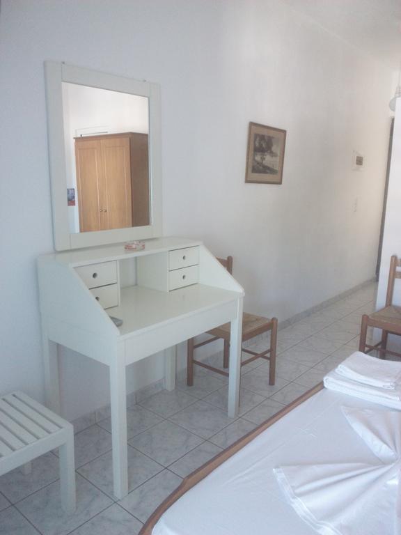 Kerasies * Patitiri (Alonnisos)